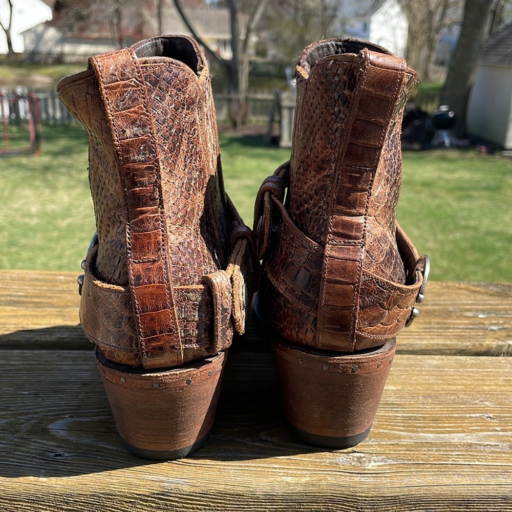 Lane Mattie Sz 7.5 Brown Croc Leather Western Ankle Booties - Picture 3 of 15